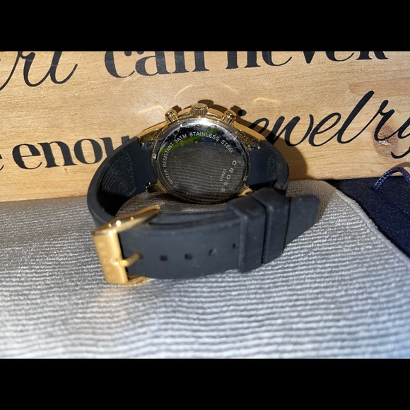 Watch - Picture 2 of 4